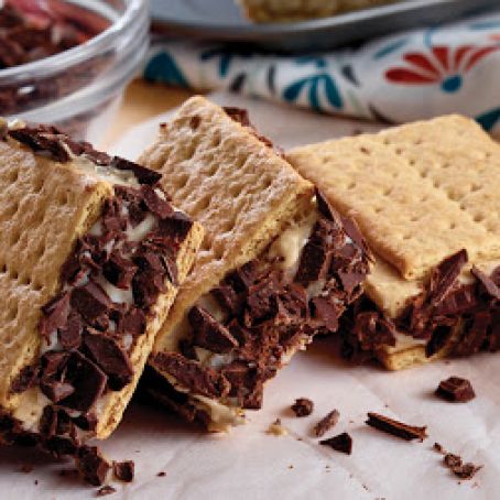 4-Ingredient Peanut Butter Ice Cream Sandwiches